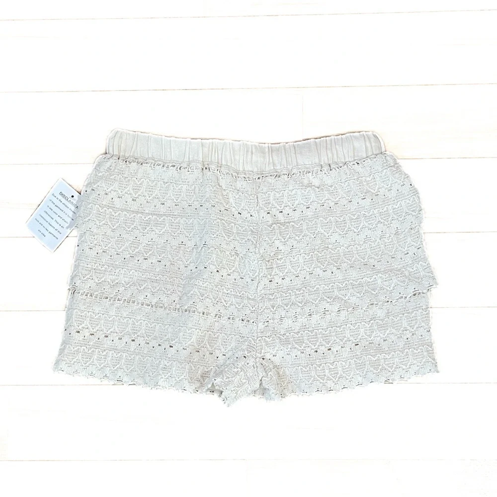 Ocean Drive Cream Colored Ruffled Shorts - Picture 9 of 9